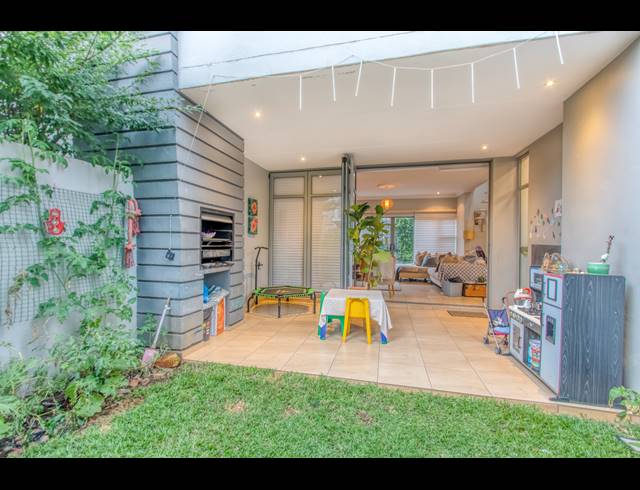 3 BEDROOM DUPLEX SOLD IN BRYANSTON